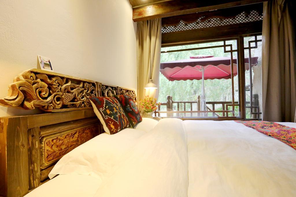 Shangri-La Mid - Mountain Homestay Buitenkant foto