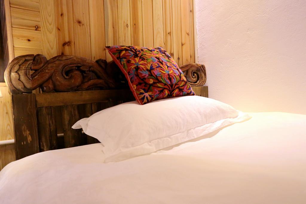 Shangri-La Mid - Mountain Homestay Buitenkant foto