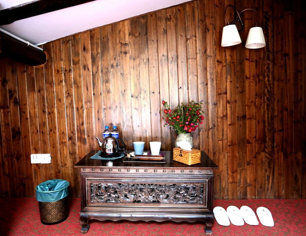 Shangri-La Mid - Mountain Homestay Buitenkant foto